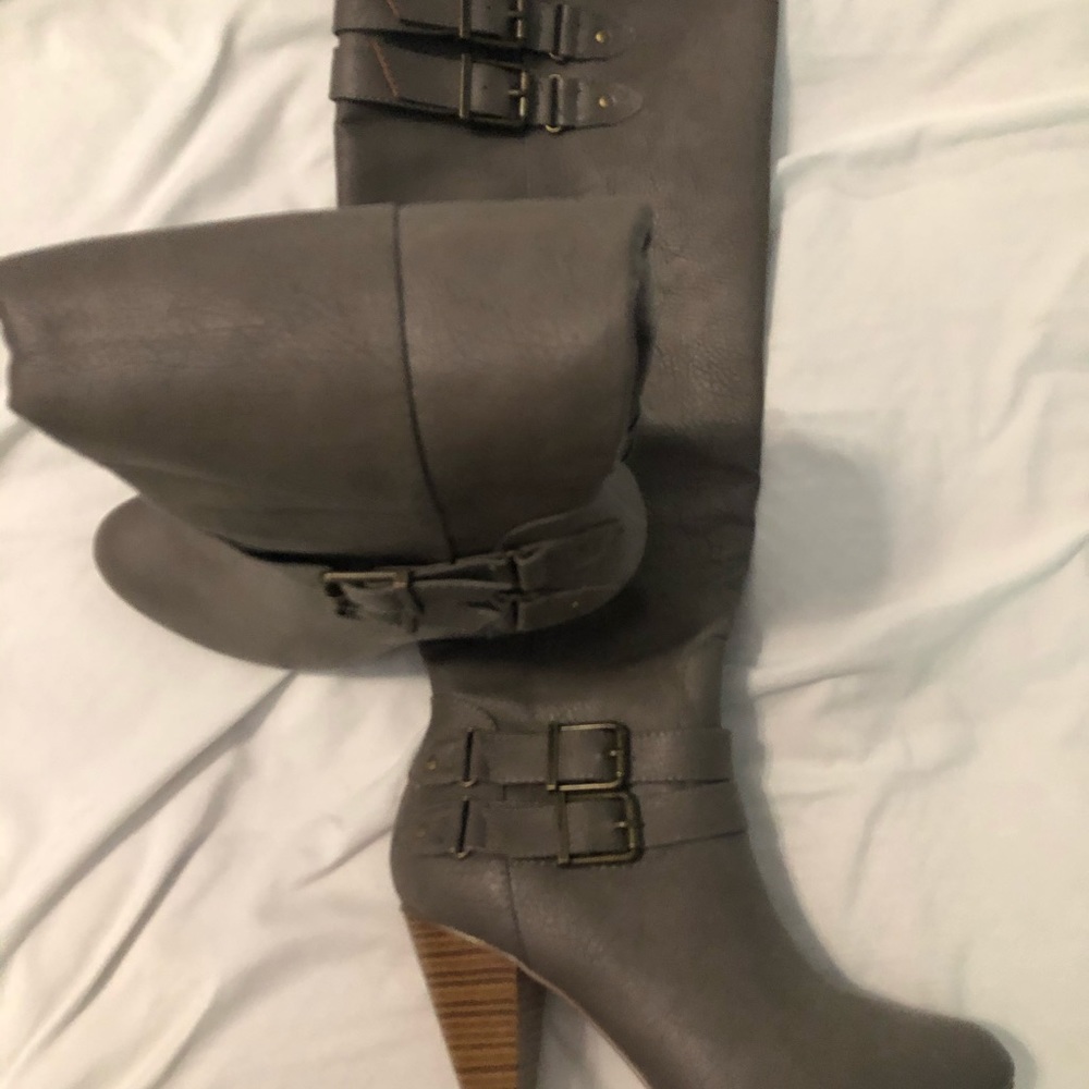 Grey tall boots